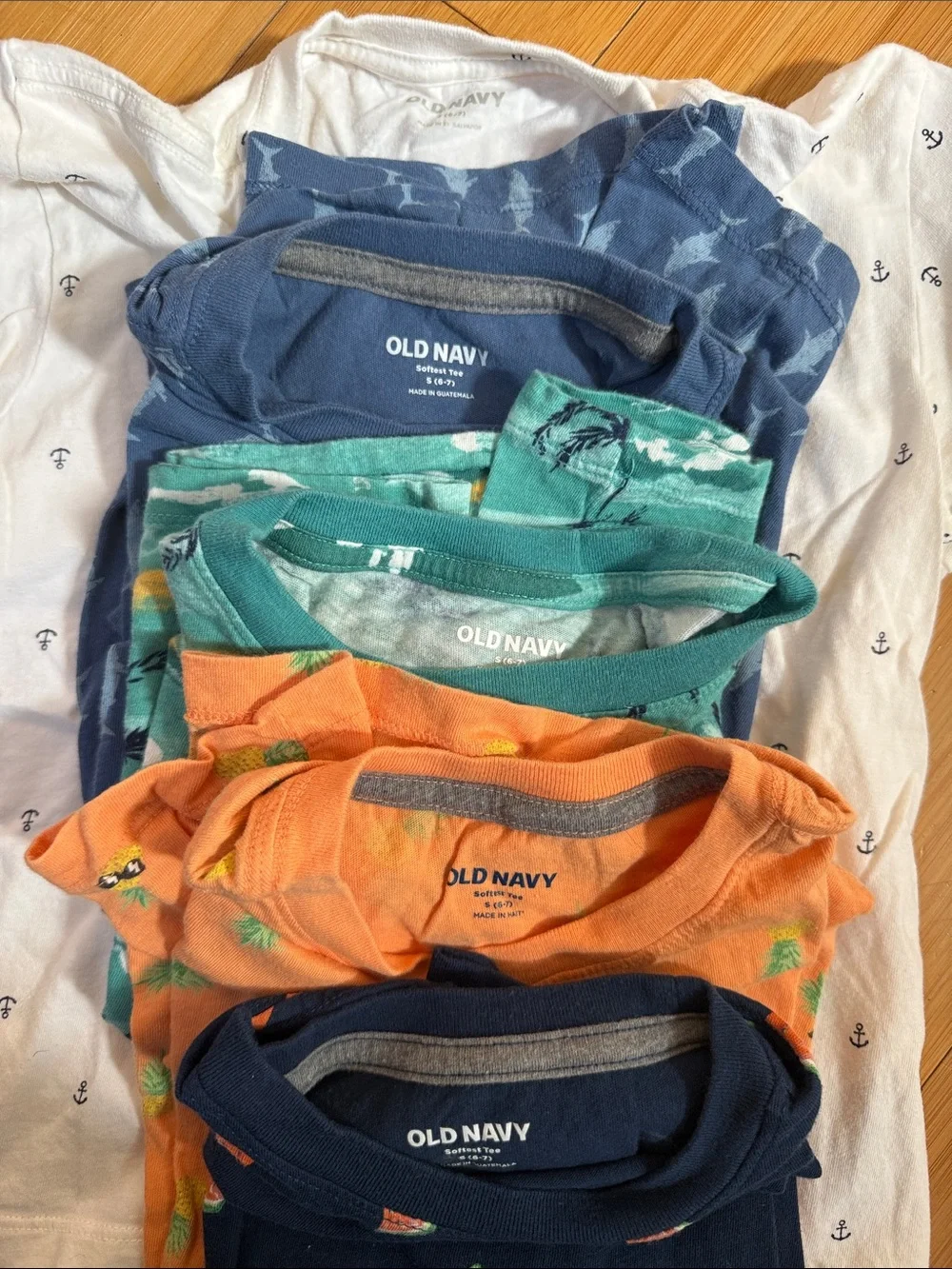 5 Old Navy summer themed T’s size 5T
